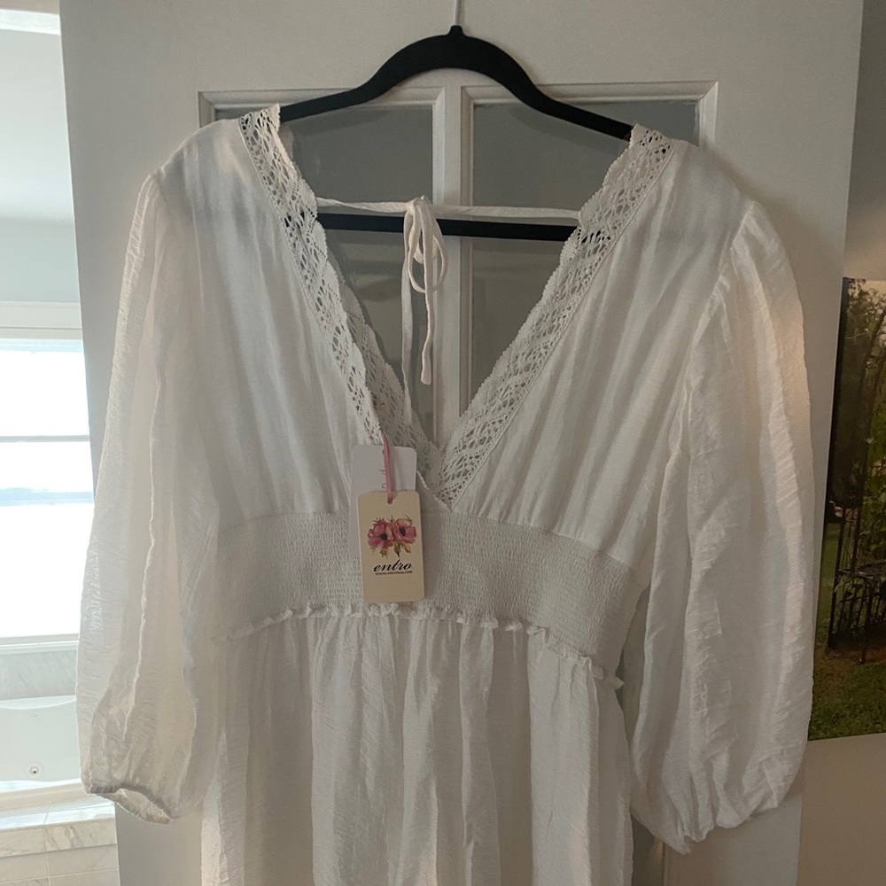 Fun girly white summer short dress never worn